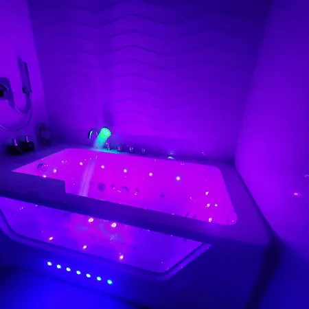 דירה Jacuzzi & Sauna Bemowo