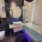 Jacuzzi & Sauna Bemowo Apartment Warsaw