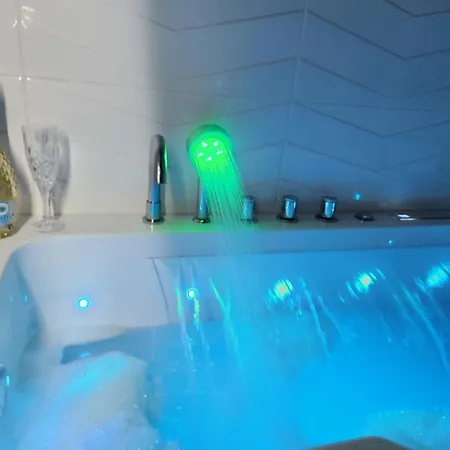 Apartment Jacuzzi & Sauna Bemowo Warsaw