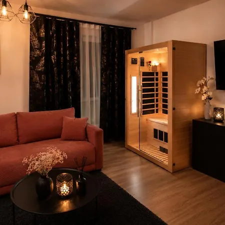 Jacuzzi & Sauna Bemowo Apartment *