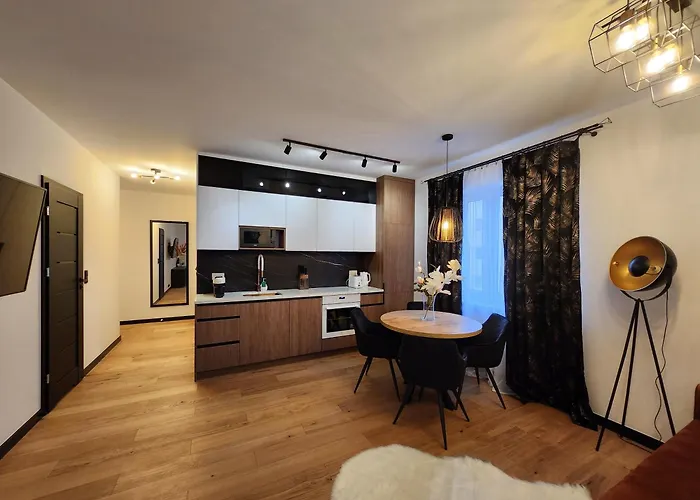 Jacuzzi & Sauna Bemowo شقة وارسو