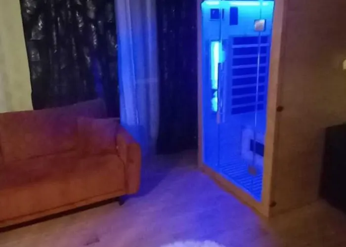 Jacuzzi & Sauna Bemowo * وارسو